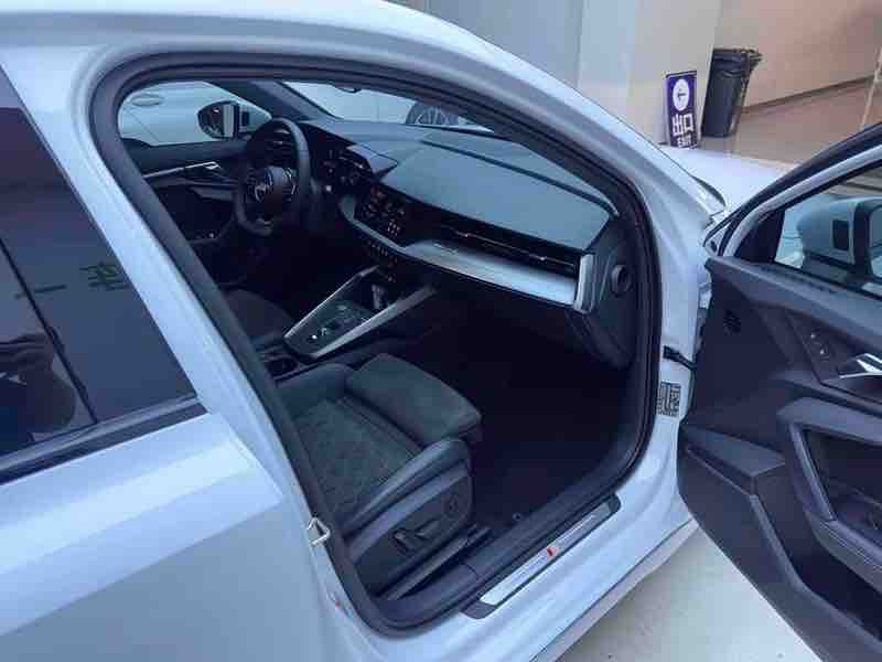 Audi A3 Limousine 35 TFSI — фото 11