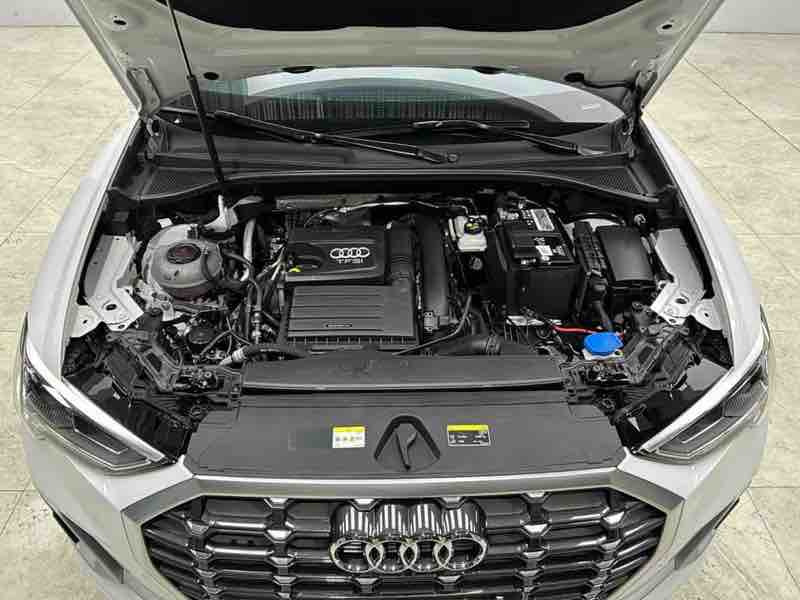 Audi Q3 35 TFSI — фото 8
