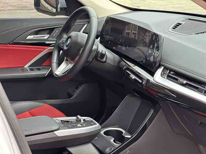 BMW X1 sDrive 20Li X — фото 9