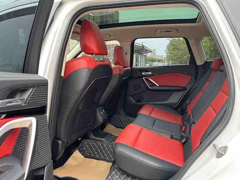 BMW X1 sDrive 20Li X — фото 13