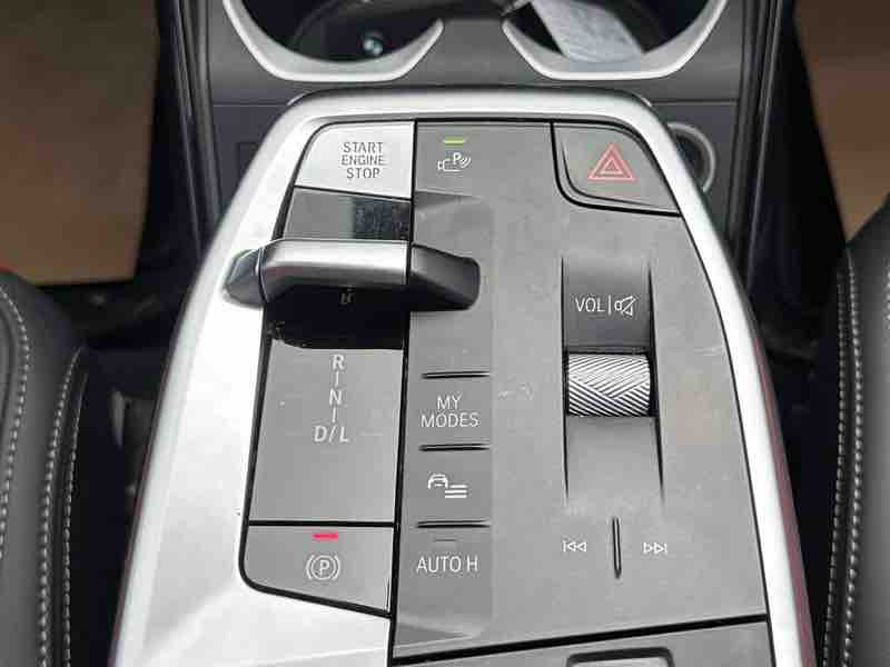 BMW X1 sDrive 20Li X — фото 19