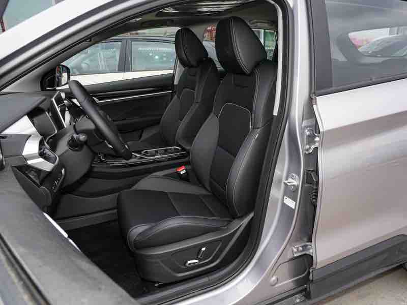 Geely Coolray 1.5 CVT Super MAX — фото 18