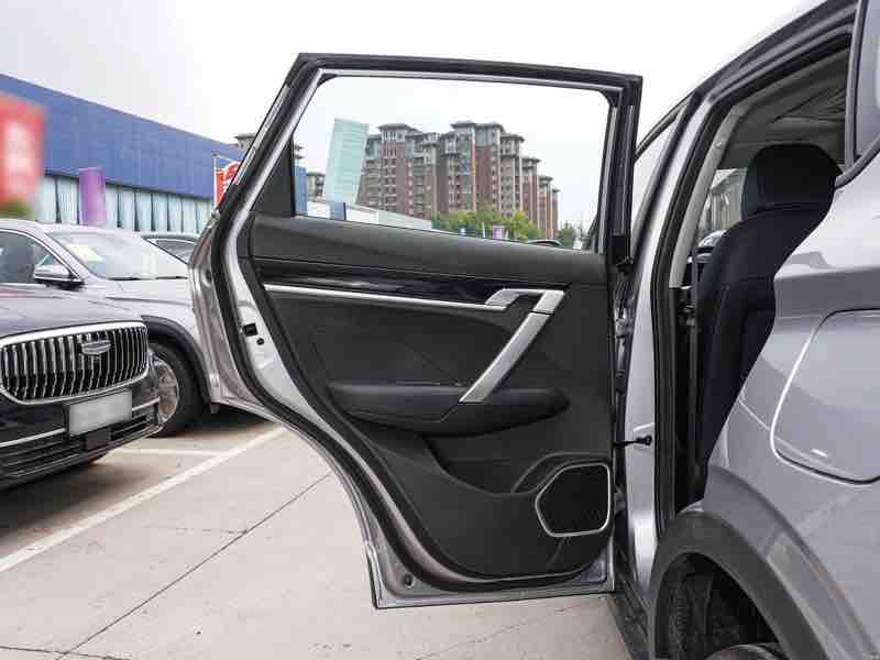 Geely Coolray 1.5 CVT Super MAX — фото 20