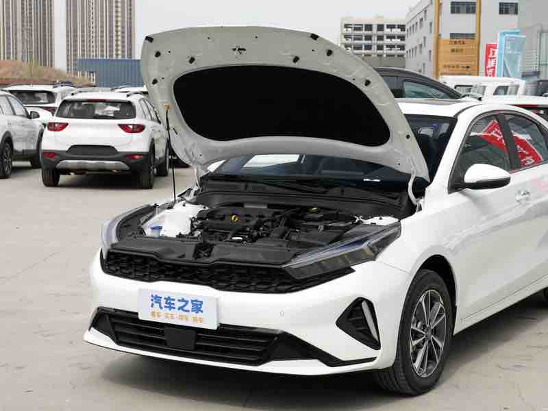 Kia K3 1.5 CVT — фото 7