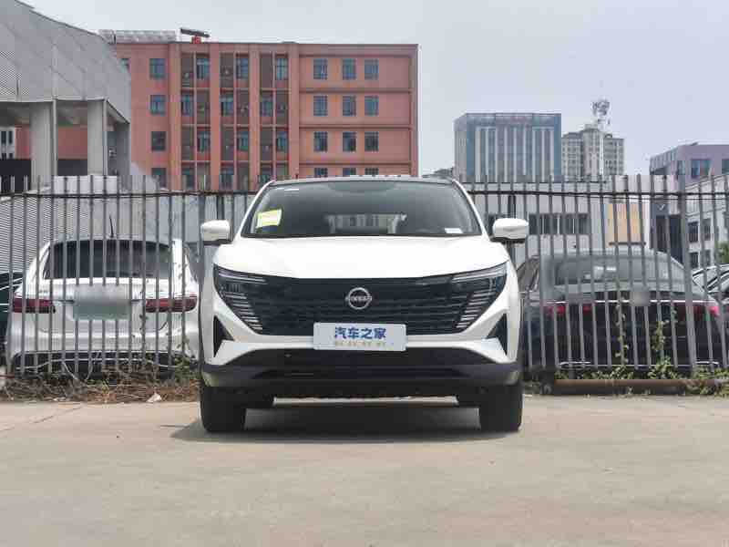 Nissan Qashqai 2.0L XV+ — фото 2
