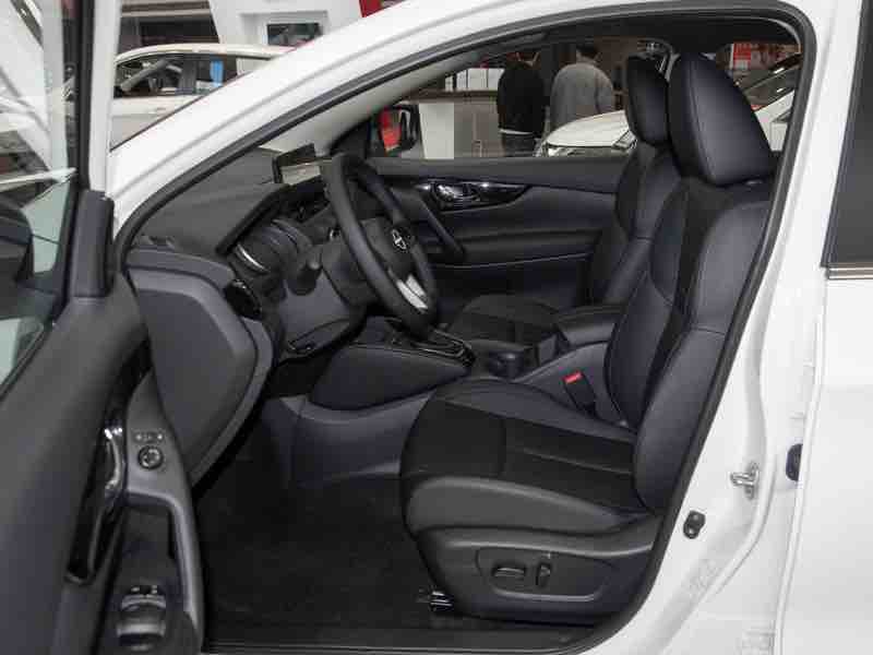 Nissan Qashqai 2.0L XV+ — фото 14