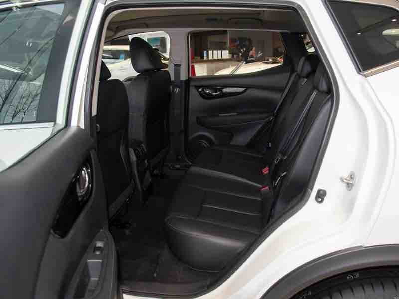 Nissan Qashqai 2.0L XV+ — фото 19