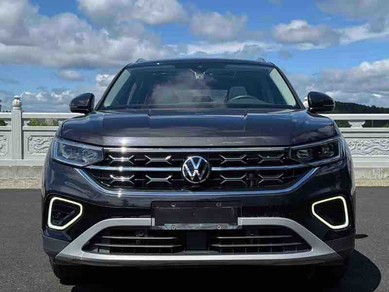 Volkswagen Tayron 280TSI Plus — фото 4