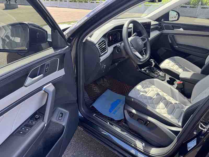 Volkswagen Tayron 280TSI Plus — фото 5