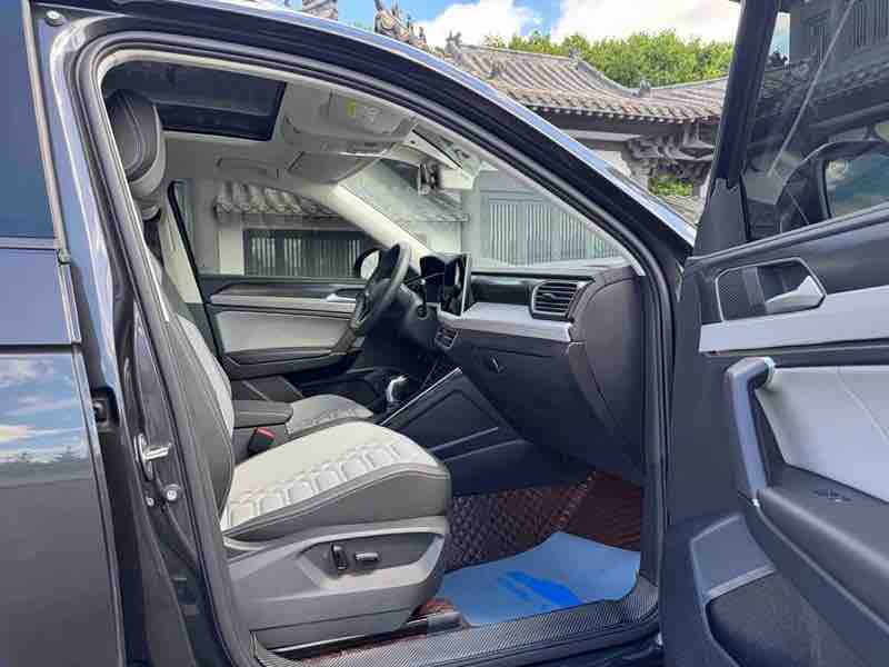 Volkswagen Tayron 280TSI Plus — фото 8