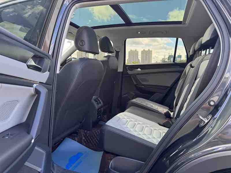 Volkswagen Tayron 280TSI Plus — фото 10