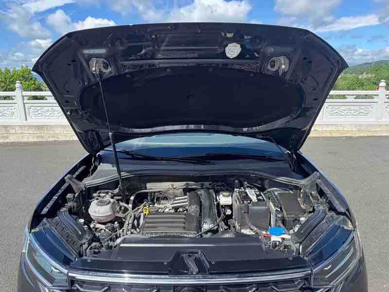 Volkswagen Tayron 280TSI Plus — фото 17
