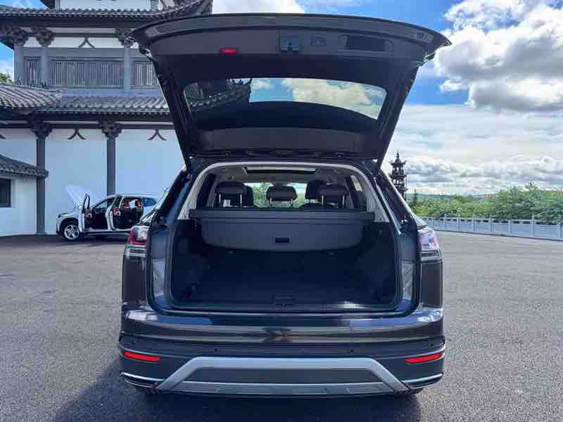 Volkswagen Tayron 280TSI Plus — фото 20